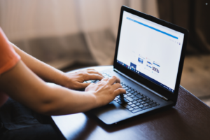 Read more about the article Affordable AI Social Media Tools Small Businesses Should Be Using (2026 Guide)